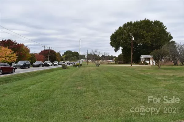 Mooresville, NC 28117,768 River HWY