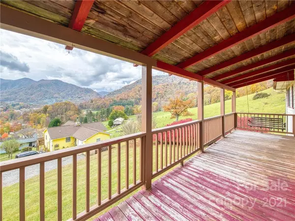 Maggie Valley, NC 28751,98 Sunshine DR