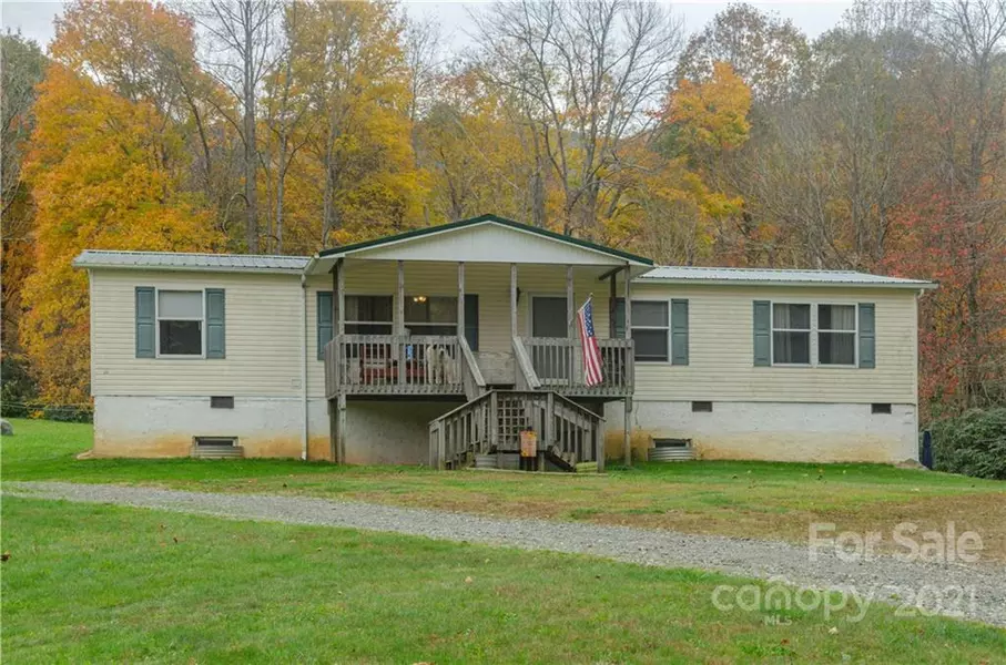 8621 Meadow Fork RD, Hot Springs, NC 28743