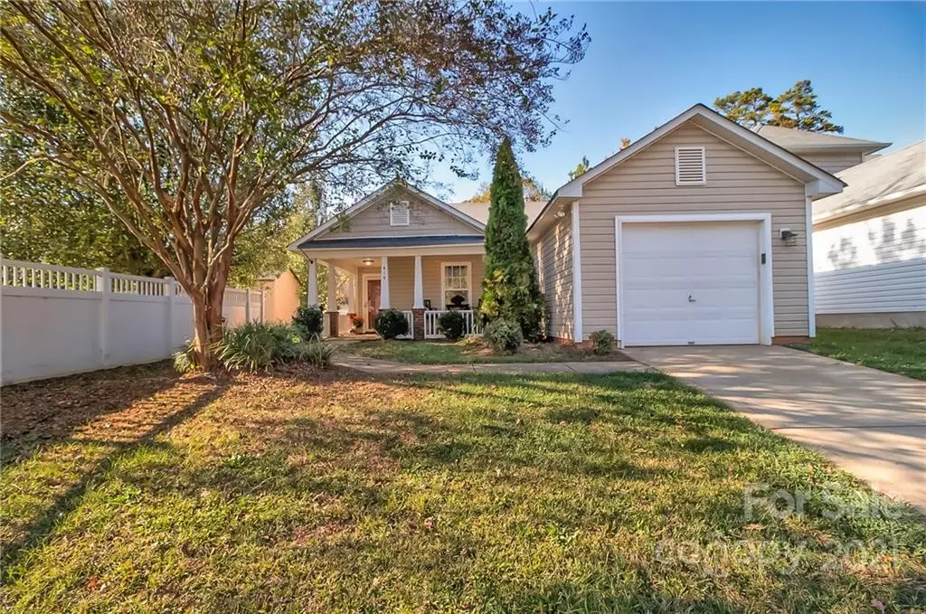 Matthews, NC 28105,419 Amir CIR