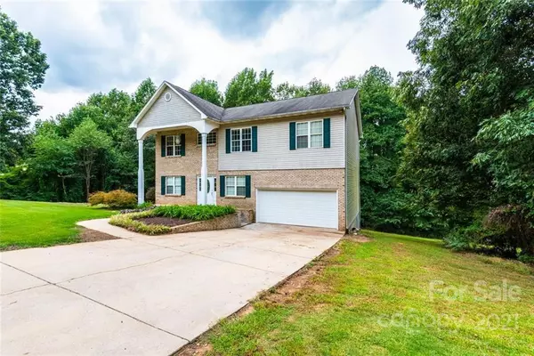 Taylorsville, NC 28681,275 Meadowridge DR