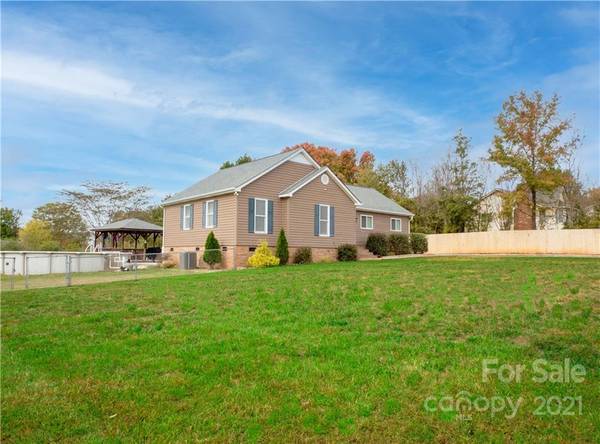 3932 Majestic LN, Matthews, NC 28104