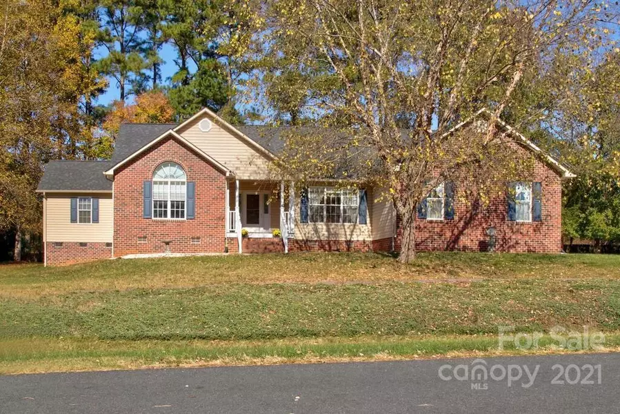 140 Mcintosh LN, Salisbury, NC 28147