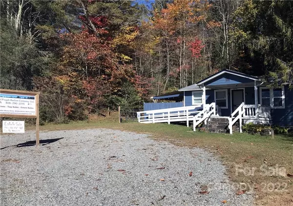 Sapphire, NC 28774,18750 Rosman HWY