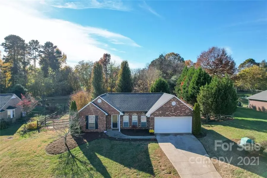 1110 Highland Creek DR, Salisbury, NC 28147