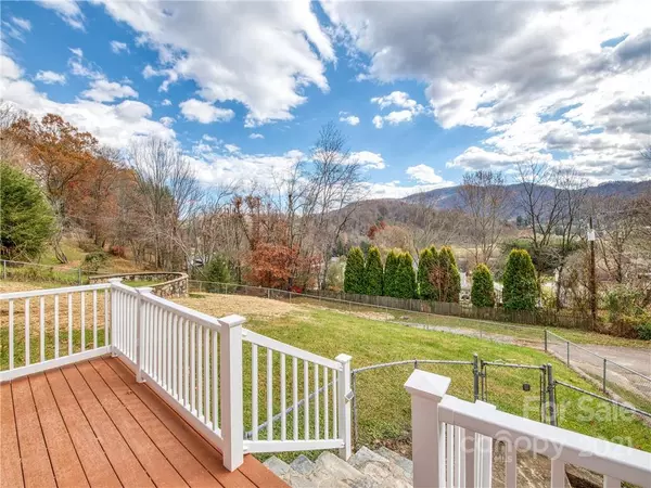 Waynesville, NC 28786,21 Seagraves LN