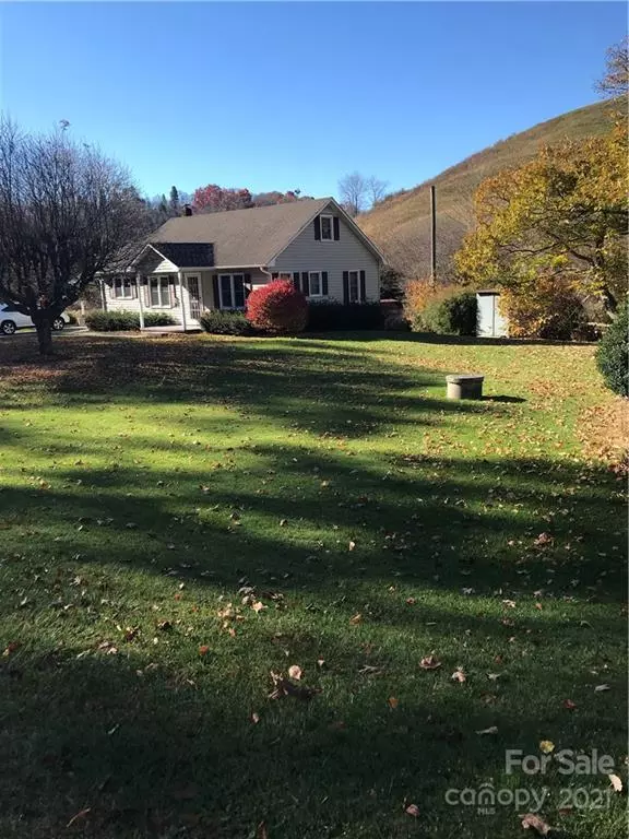 Boone, NC 28607,1585 Hardin RD