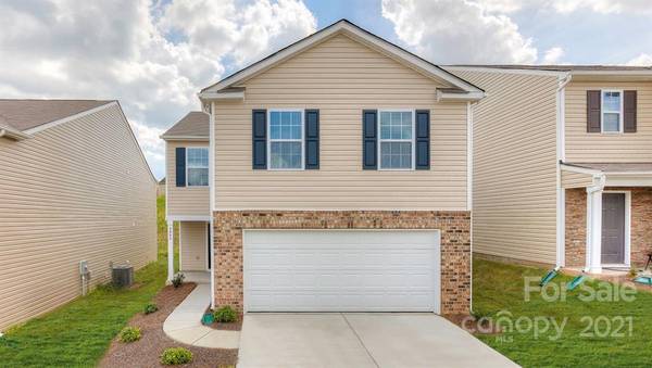 518 King Clover CIR, Clover, SC 29710