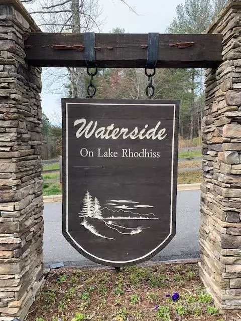 Valdese, NC 28690,3158 Peninsula Pointe DR NW #110