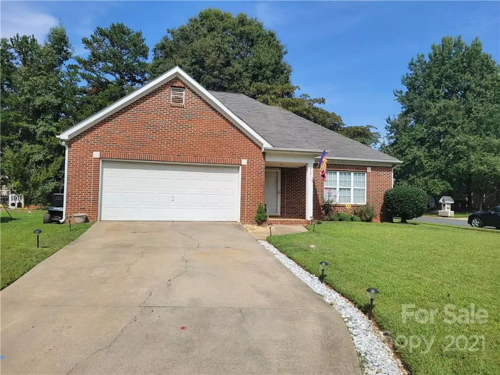 Charlotte, NC 28227,7211 Petal CT #75