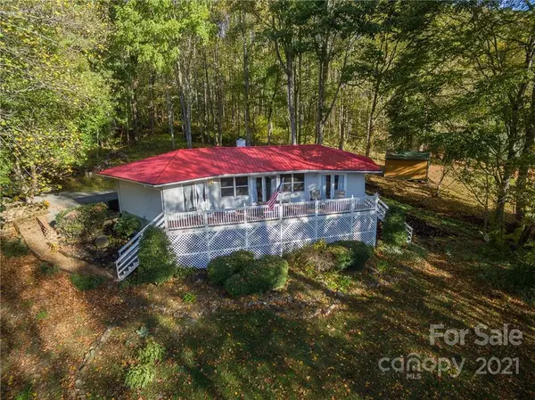 Maggie Valley, NC 28751,146 Little Creek LN