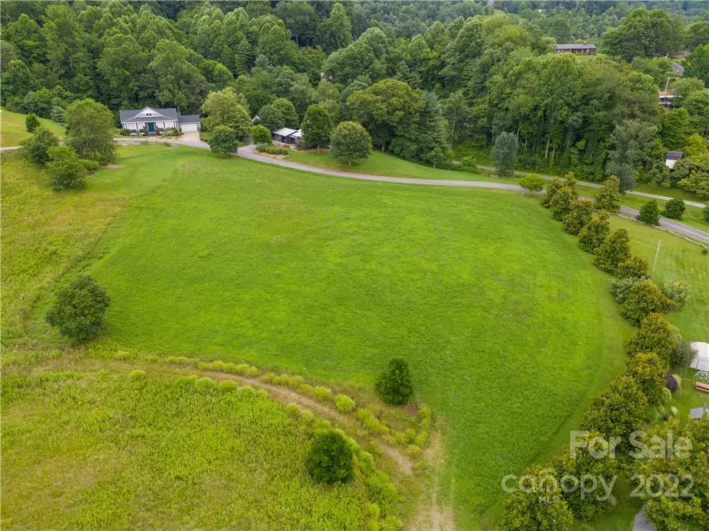 Waynesville, NC 28785,00 Blind Sams CV