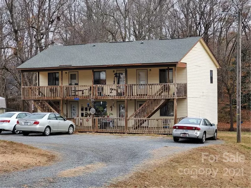 309 Walnut ST, Clover, SC 29710