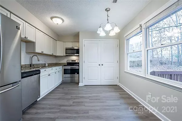 Fort Mill, SC 29715,125 Yorktowne ST