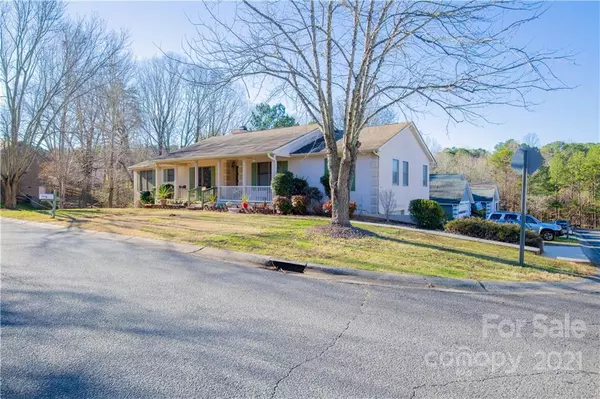 Tega Cay, SC 29708,12015 Heron Harbor DR #15