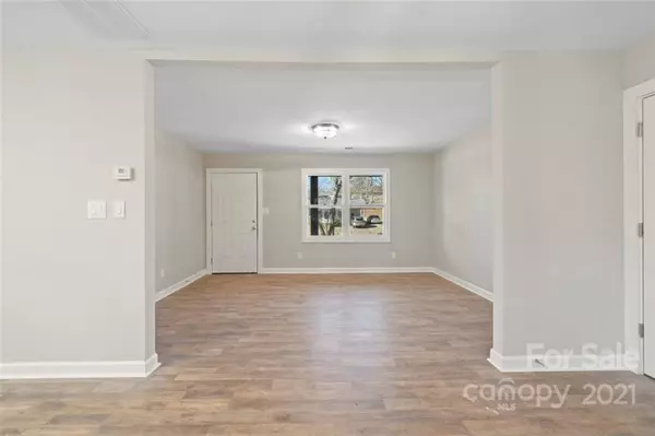 Shelby, NC 28150,1318 Newton ST