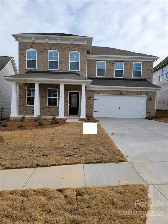 1734 Wildwood Terrace TRL, Tega Cay, SC 29708