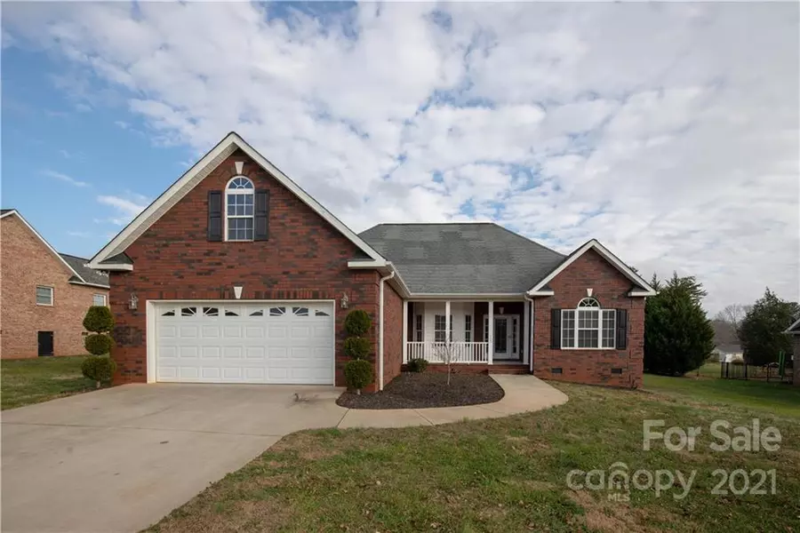 125 Postell DR, Statesville, NC 28625