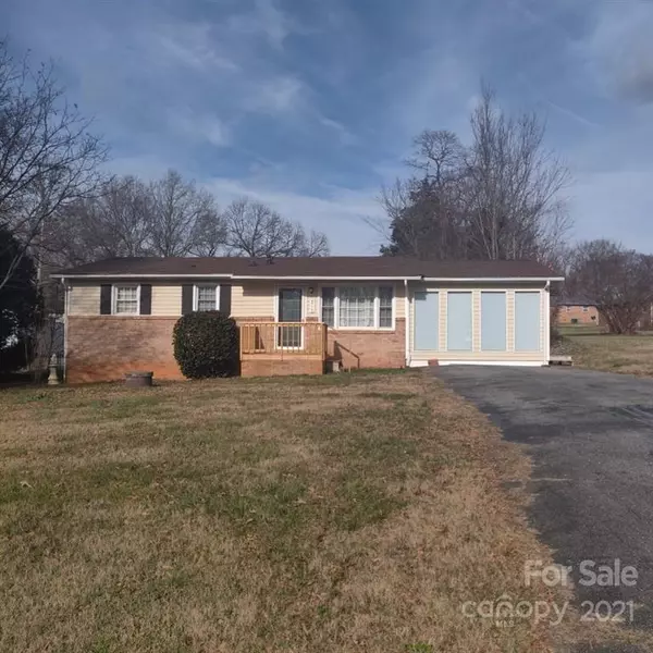 4712 Randleman RD, Conover, NC 28613