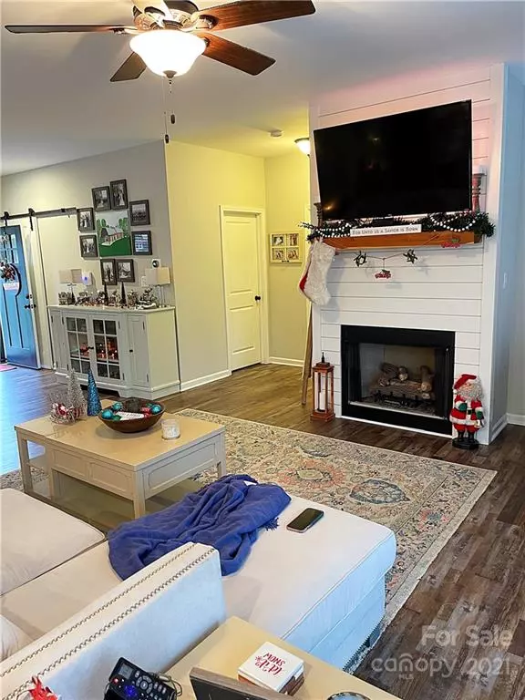 Trinity, NC 27370,5280 Frye ST