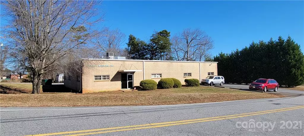 Hickory, NC 28601,1811 8th AVE NW