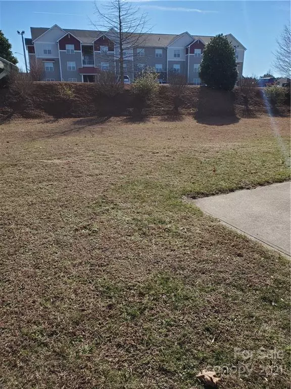 Statesville, NC 28625,124 Redstone LN #110