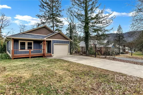 Swannanoa, NC 28778,308 Wilson AVE