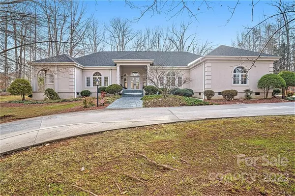 Mocksville, NC 27028,277 Beechwood DR