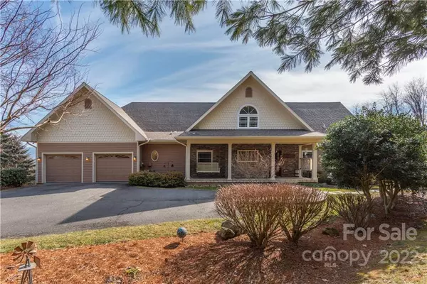 Waynesville, NC 28786,44 Summer WAY