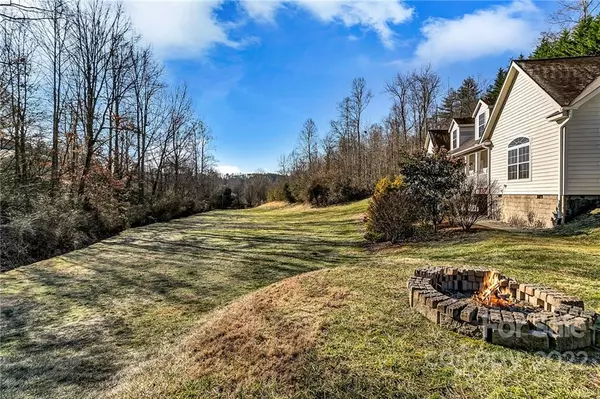 Marshall, NC 28753,35 Crest View DR