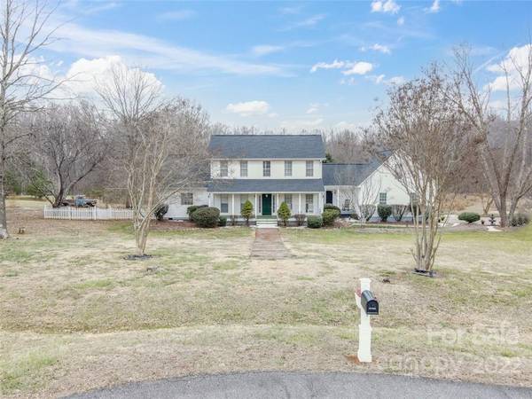 Statesville, NC 28625,170 Della DR