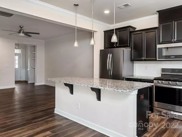 Charlotte, NC 28278,9333 Glenburn LN