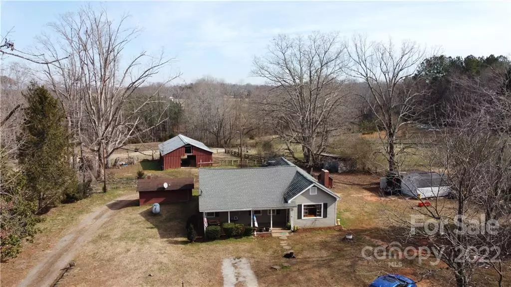 Columbus, NC 28722,265 Mcdowell RD