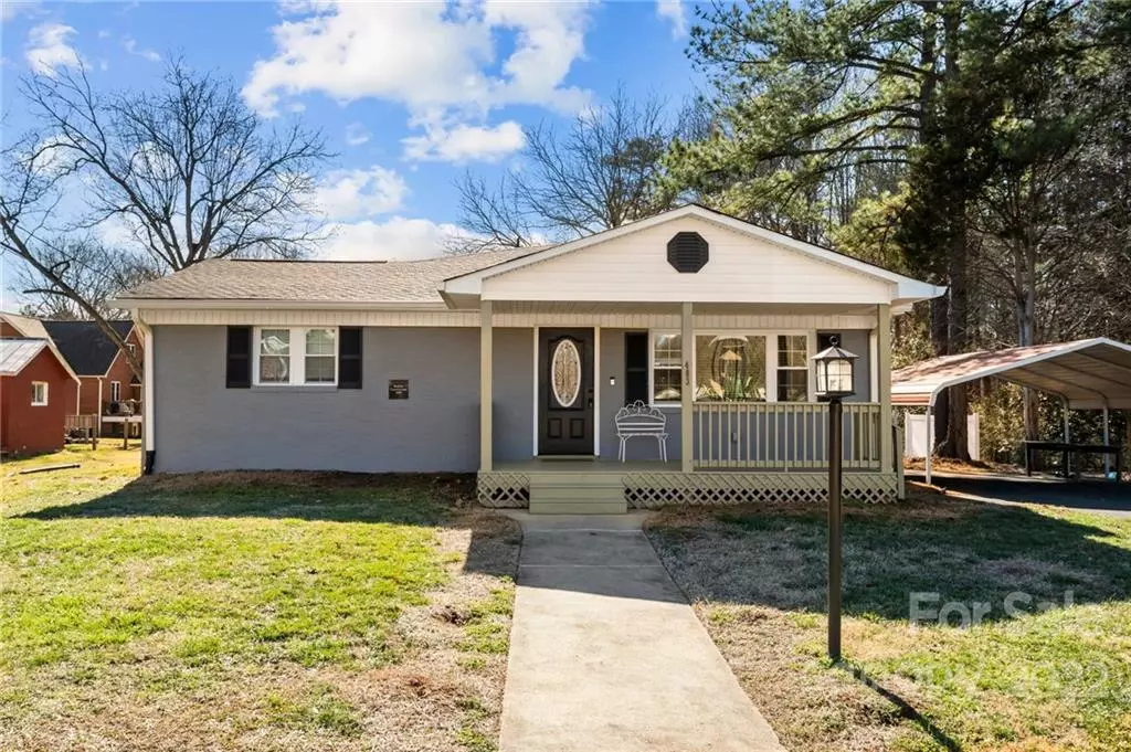 China Grove, NC 28023,403 Stevens ST
