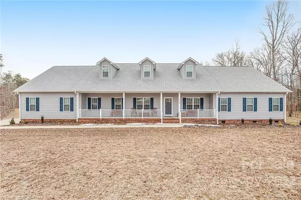 1230 Long Creek LN, Salisbury, NC 28146