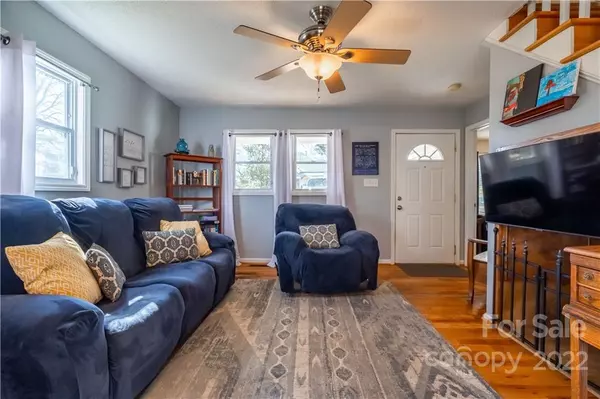 Granite Falls, NC 28630,32 Lakeside AVE