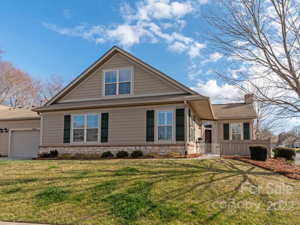 2411 Coltsview LN, Matthews, NC 28105