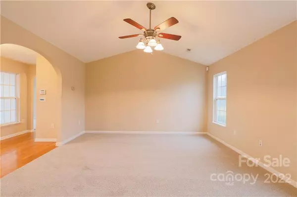 Statesville, NC 28625,104 W Edinburgh CT