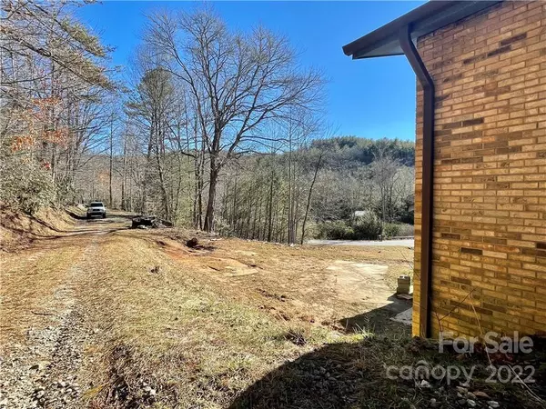 Balsam Grove, NC 28708,1267 Shoal Creek RD