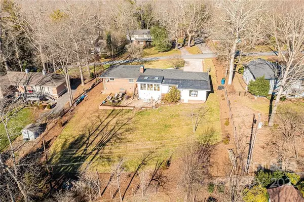 Hickory, NC 28601,131 36th AVE NW