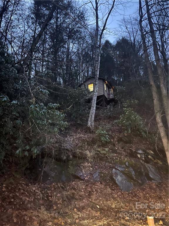 Collettsville, NC 28645,7755 Brown Mountain Beach RD