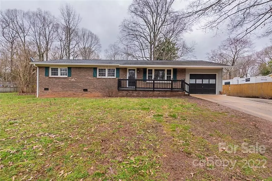 4400 Knightwood DR, Gastonia, NC 28056