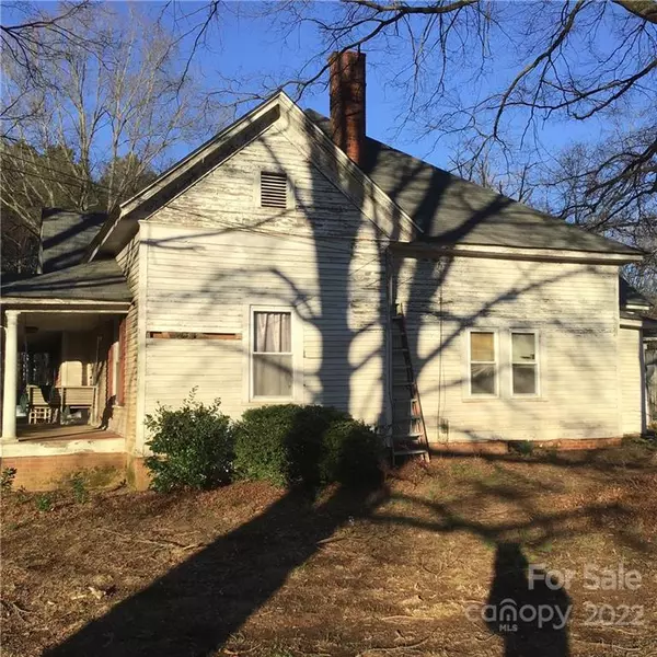 Oakboro, NC 28129,472 5th ST