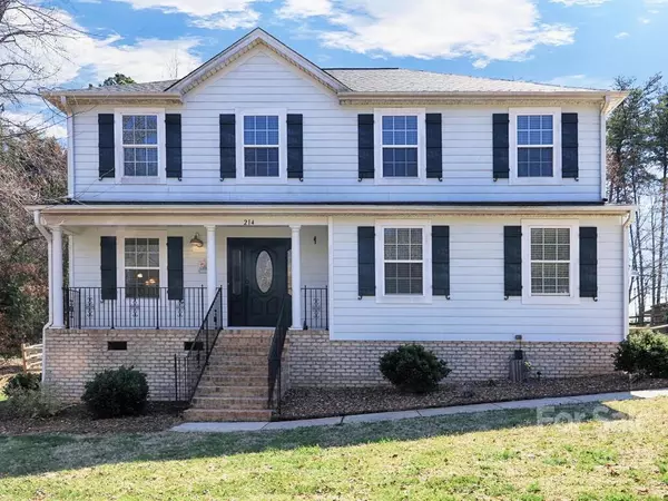 214 Tawny Bark DR, Mooresville, NC 28117