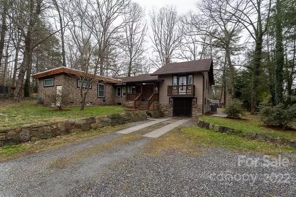 Hendersonville, NC 28739,520 Glasgow LN