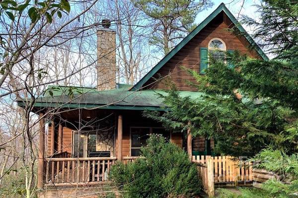 225 Magnolia LN, Bryson City, NC 28713