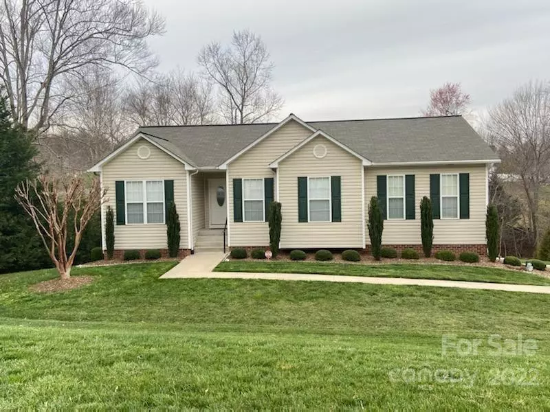 221 Doe RUN, Morganton, NC 28655