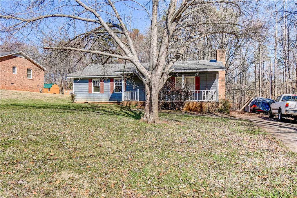 113 Walnut ST, Lowell, NC 28098
