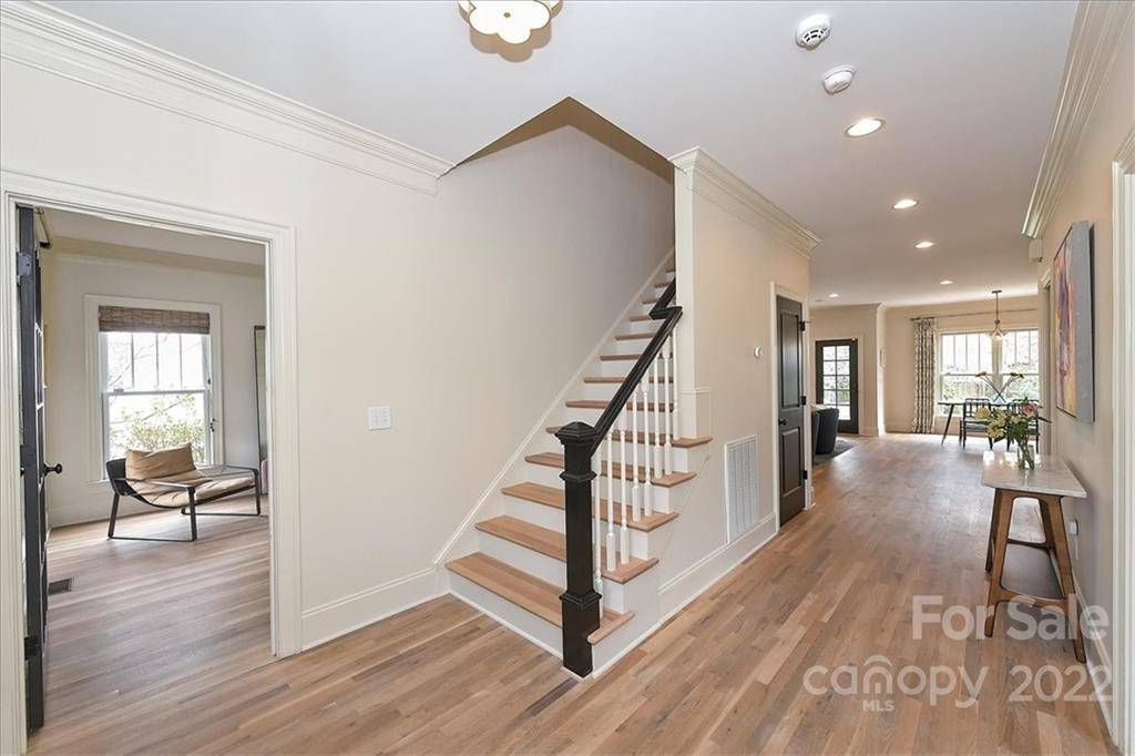 Charlotte, NC 28209,2901 Windsor AVE