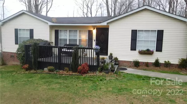 1411 Nightingale DR, Gastonia, NC 28054
